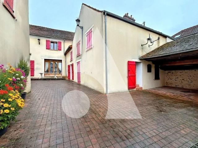 Maison 12 pièces 378 m²