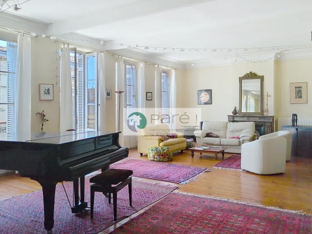 Maison 12 pièces 387 m²