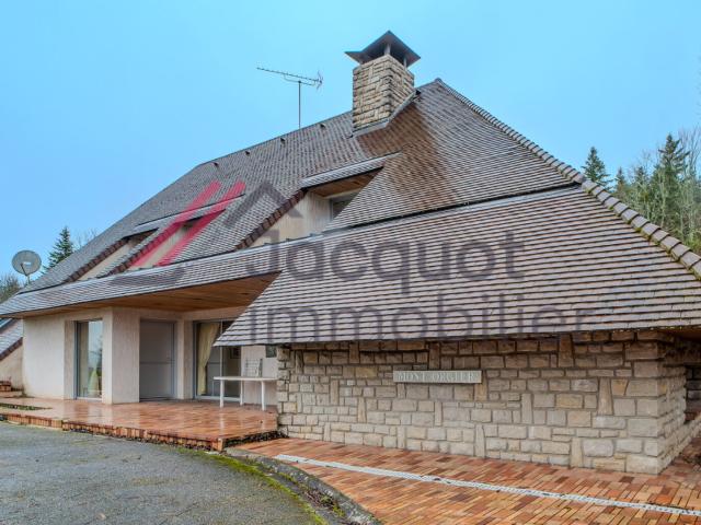 Maison 12 pièces 385 m²