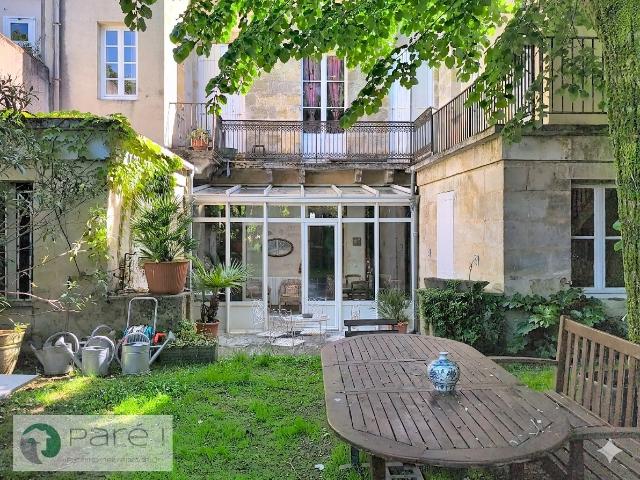 Maison 12 pièces 387 m²