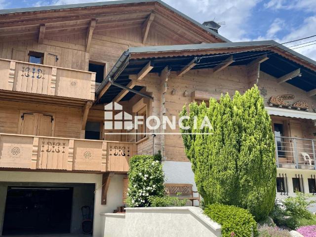 Maison 12 pièces 386 m²