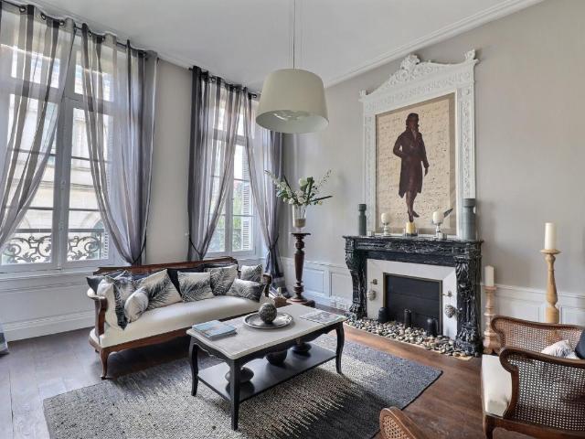 Maison 12 pièces 386 m²