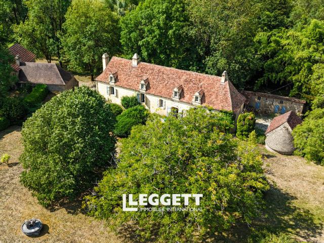 Maison 12 pièces 390 m²