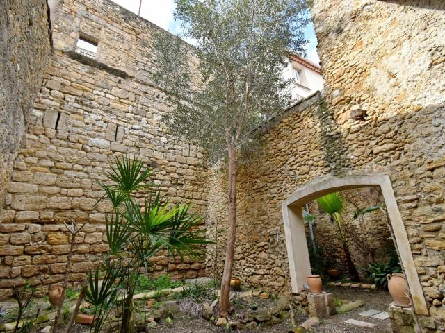 Maison 12 pièces 391 m²