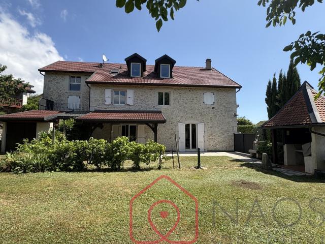 Maison 12 pièces 392 m²