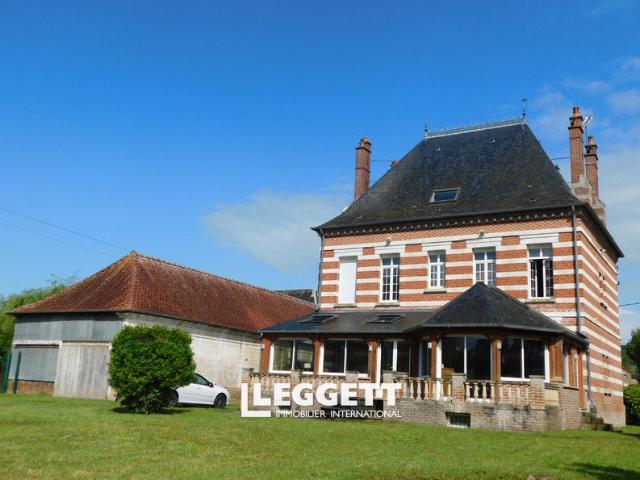 Maison 12 pièces 303 m²