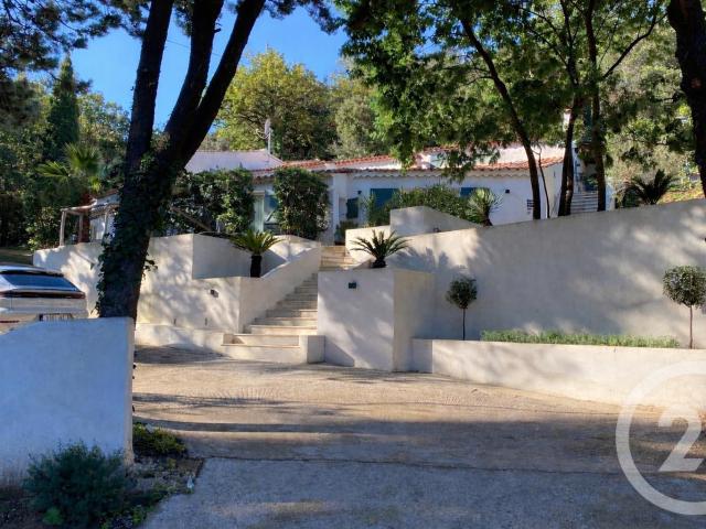 Maison 12 pièces 300 m²