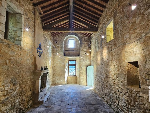 Maison 12 pièces 300 m²