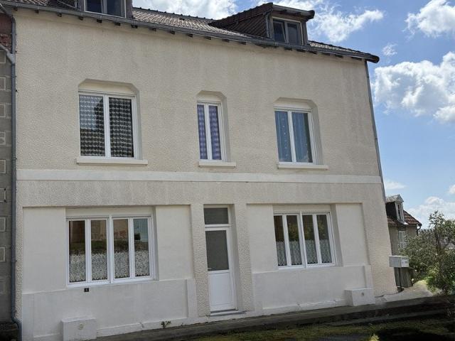 Maison 12 pièces 300 m²
