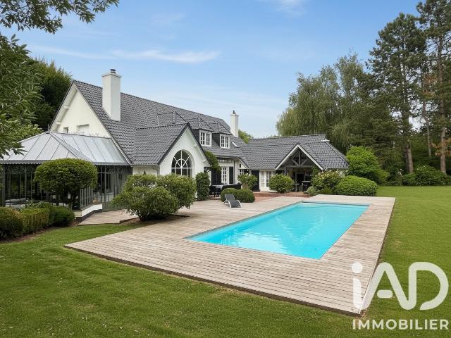 Maison 12 pièces 300 m²