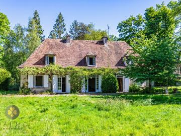 Maison 12 pièces 300 m²