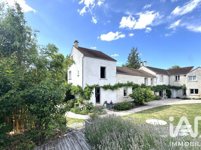 Maison 12 pièces 340 m²