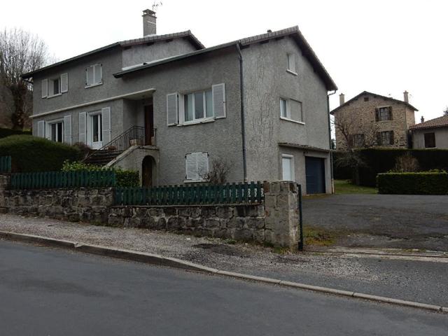 Maison 12 pièces 302 m²