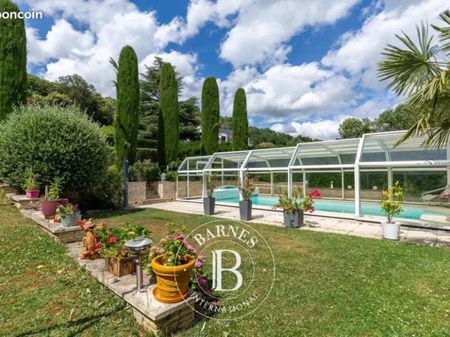 Propriété 12 pièces 302 m²