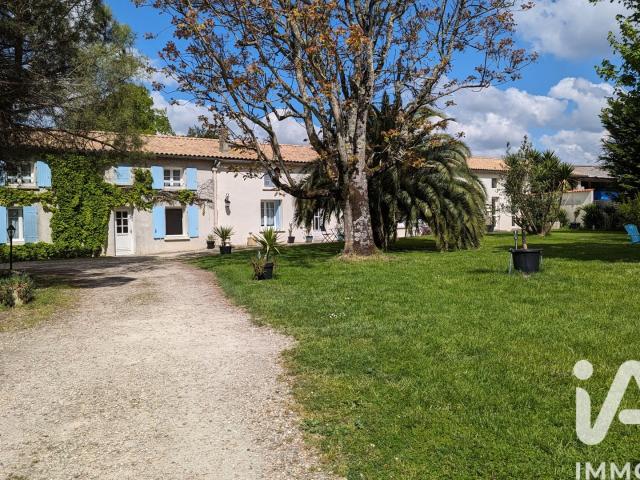 Maison 12 pièces 307 m²