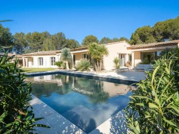 Maison 12 pièces 307 m²