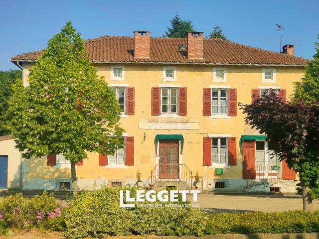 Maison 12 pièces 304 m²