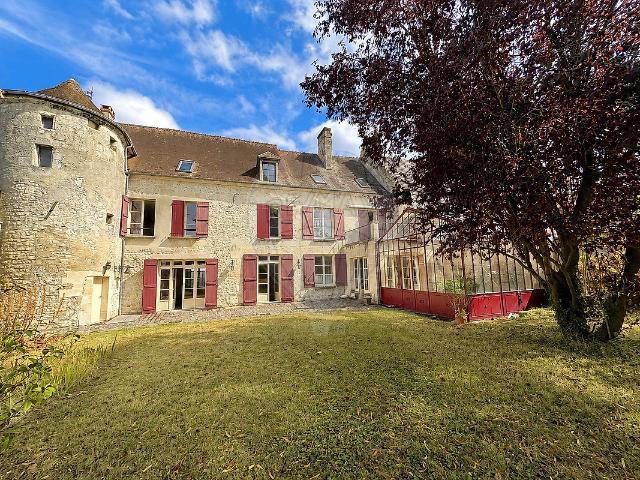 Maison 12 pièces 306 m²