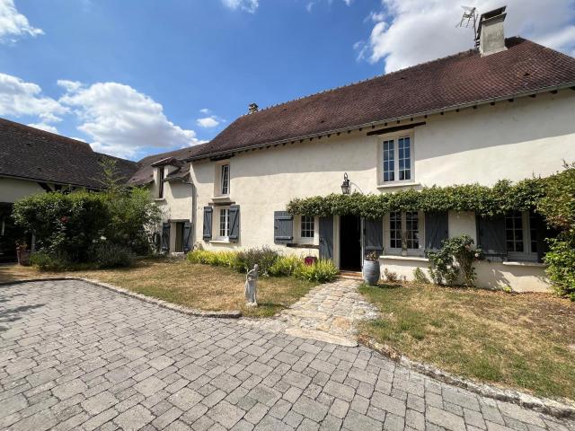 Maison 12 pièces 308 m²