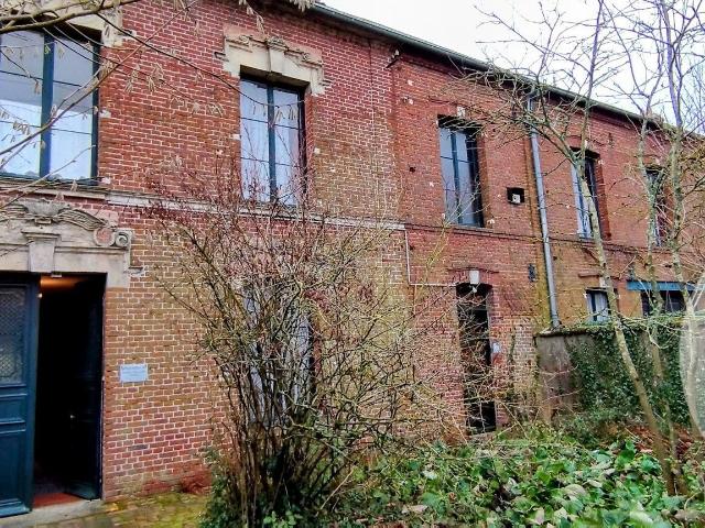 Maison 12 pièces 313 m²