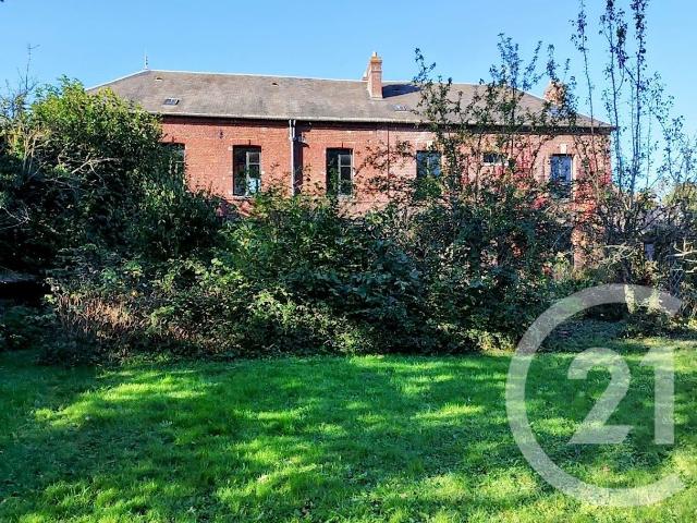 Maison 12 pièces 313 m²