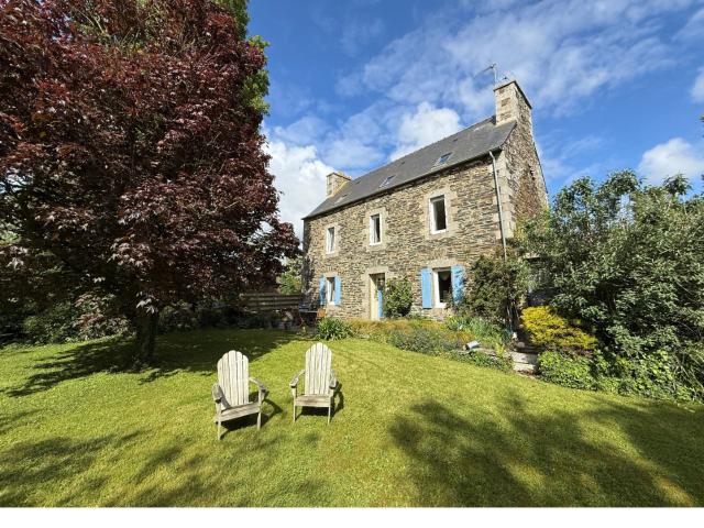 Maison 12 pièces 310 m²