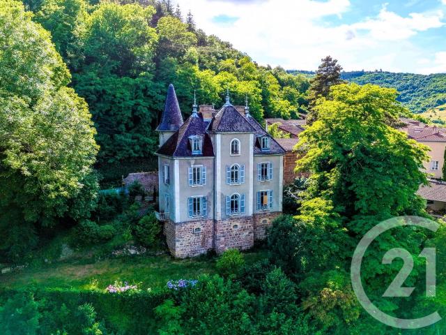 Maison 12 pièces 310 m²