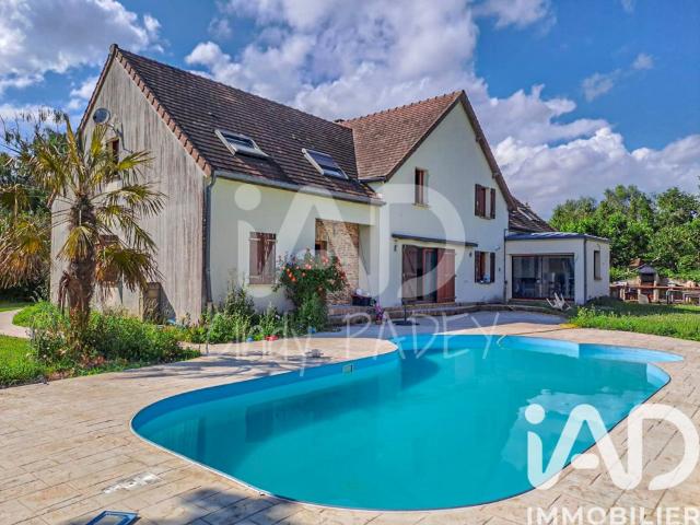 Maison 12 pièces 310 m²