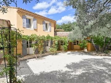 Maison 12 pièces 310 m²