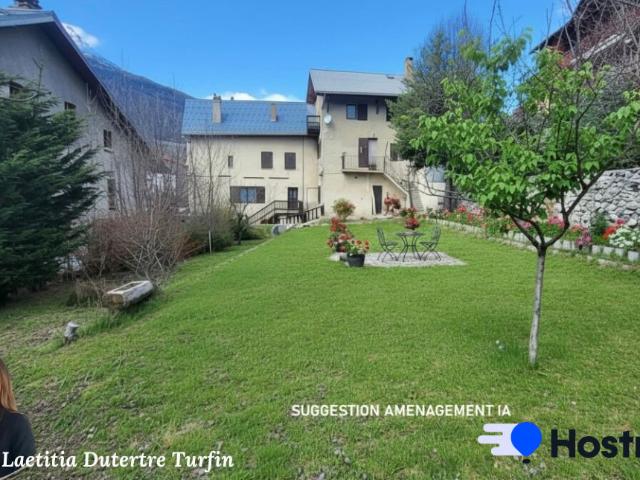 Maison 12 pièces 317 m²