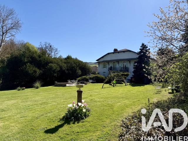 Maison 12 pièces 315 m²