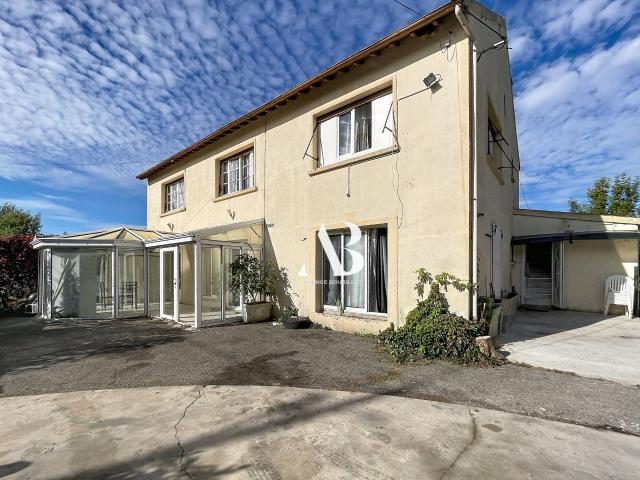 Maison 12 pièces 319 m²
