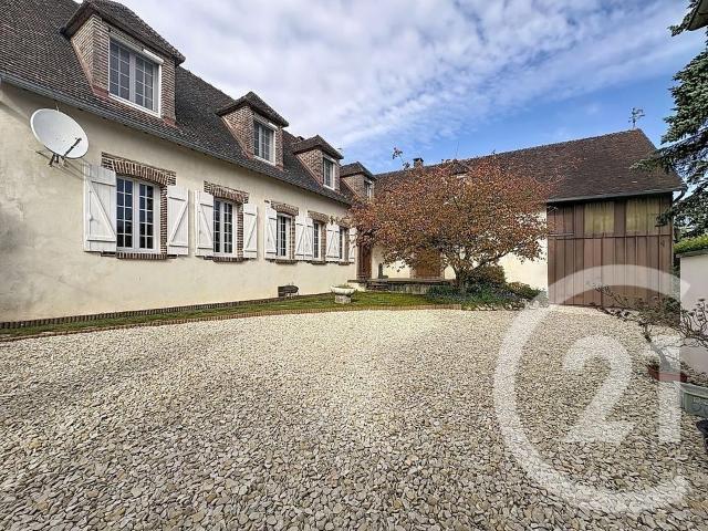 Maison 12 pièces 323 m²