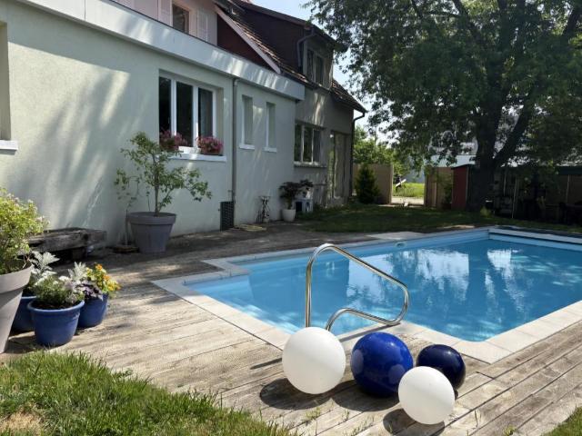 Maison 12 pièces 320 m²