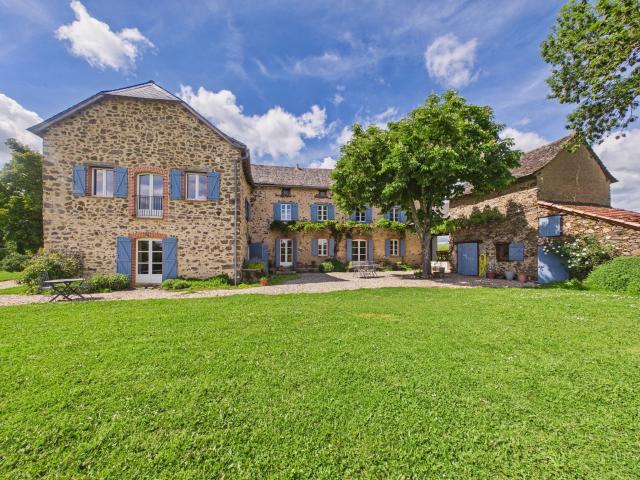Maison 12 pièces 322 m²