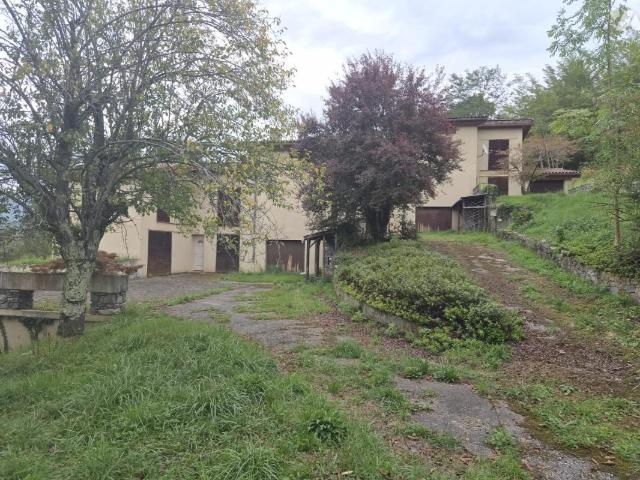 Maison 12 pièces 324 m²
