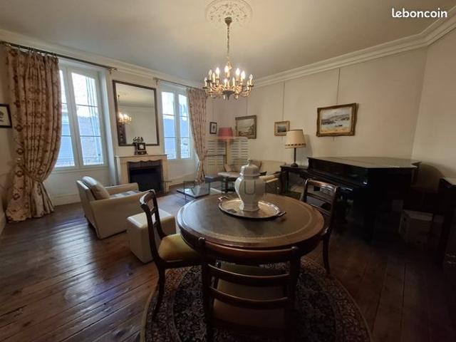 Maison 12 pièces 325 m²