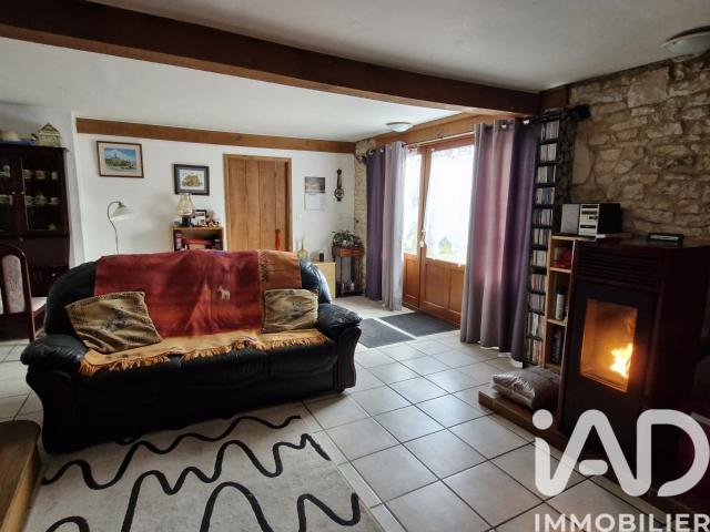 Maison 12 pièces 330 m²