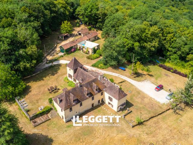 Maison 12 pièces 354 m²