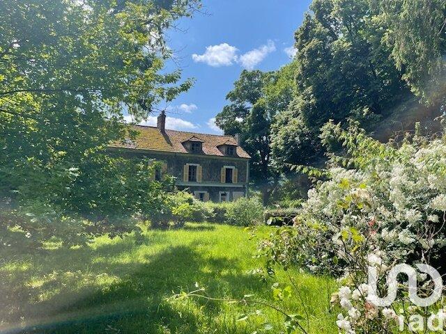 Maison 12 pièces 330 m²