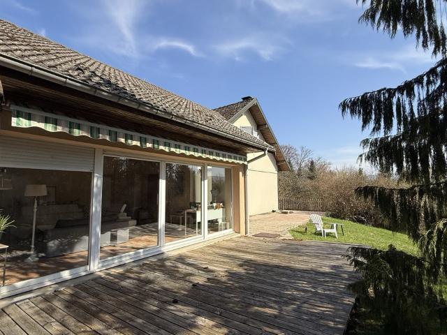 Maison 12 pièces 332 m²
