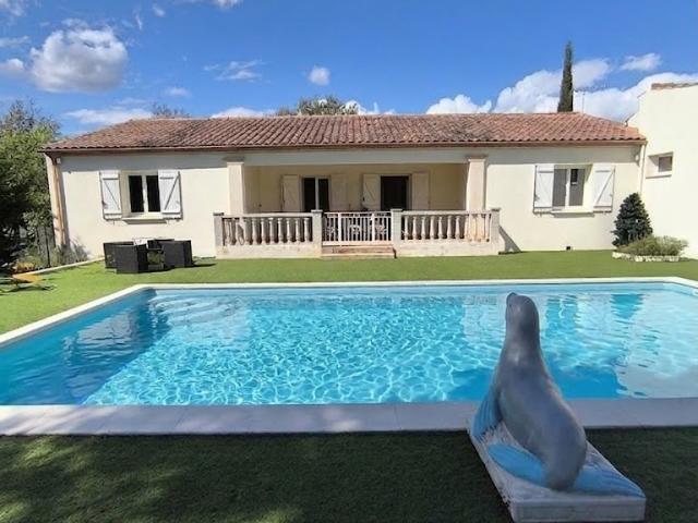 Maison 12 pièces 337 m²