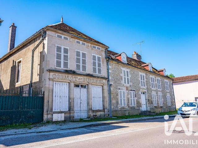 Maison 12 pièces 335 m²