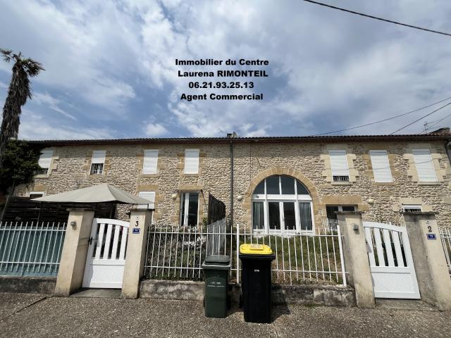 Maison 12 pièces 443 m²