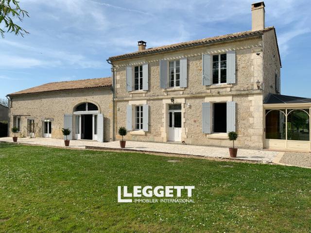 Maison 12 pièces 440 m²