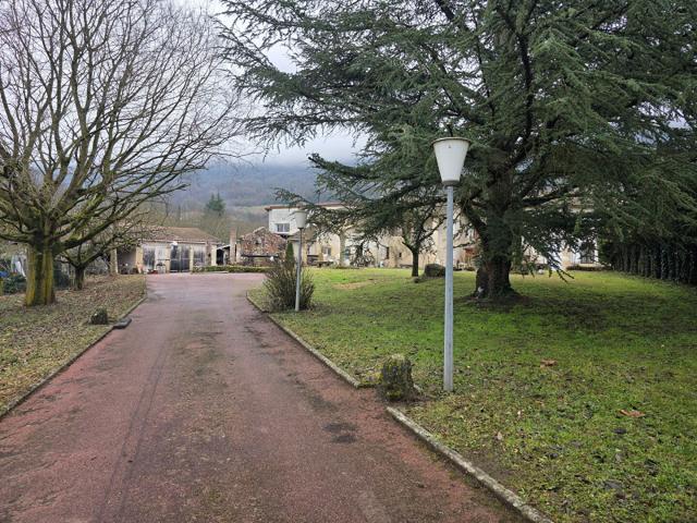 Maison 12 pièces 447 m²