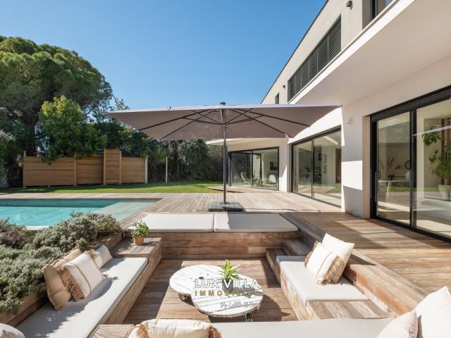 Maison 12 pièces 447 m²