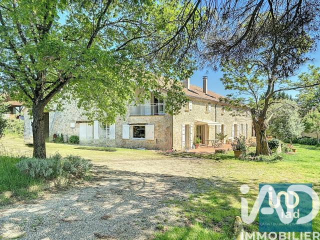 Maison 12 pièces 447 m²