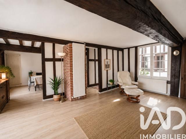 Maison 12 pièces 445 m²