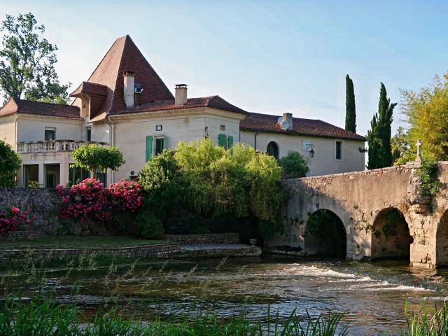 Maison 12 pièces 448 m²